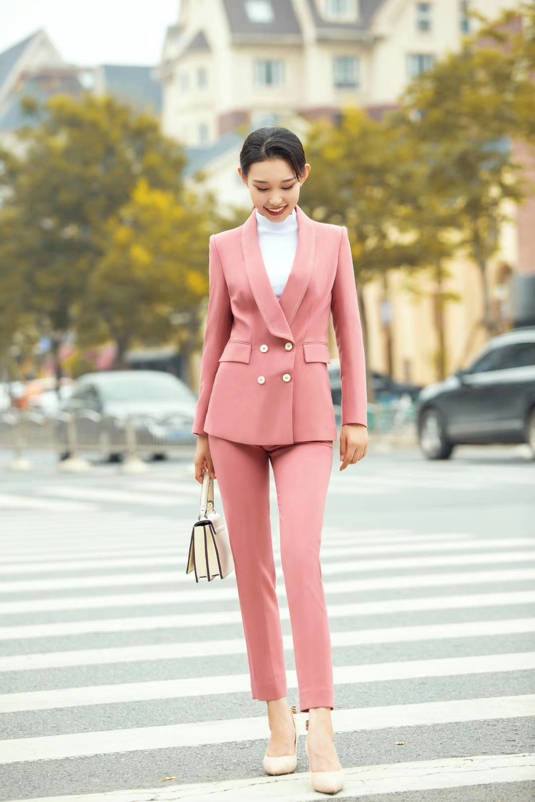 女士职业装定? class=